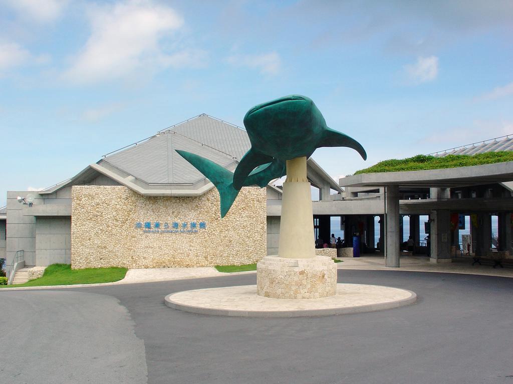 Motobu Green Park And Golf Course Екстериор снимка